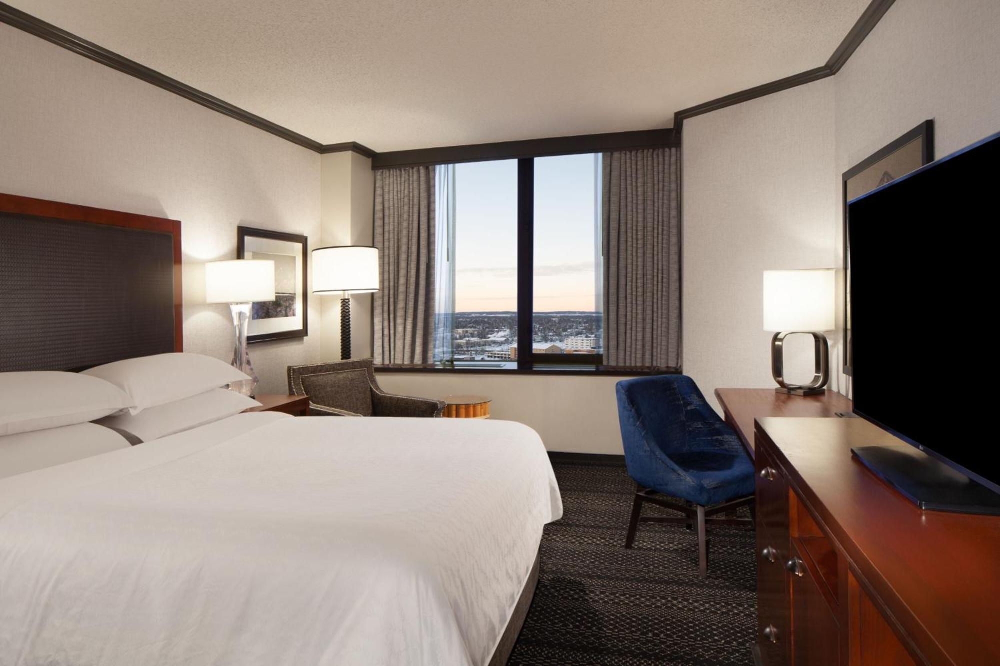 Sheraton Anchorage Hotel Exterior photo