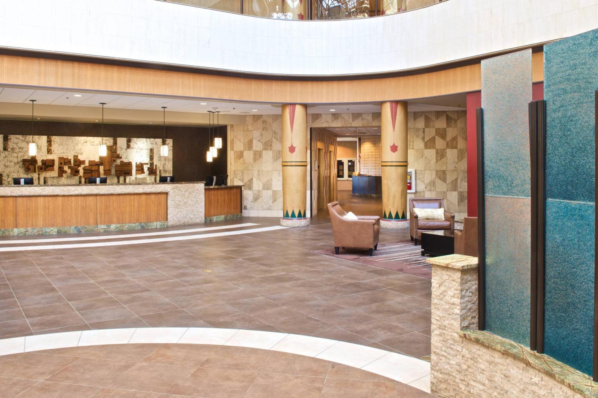 Sheraton Anchorage Hotel Exterior photo